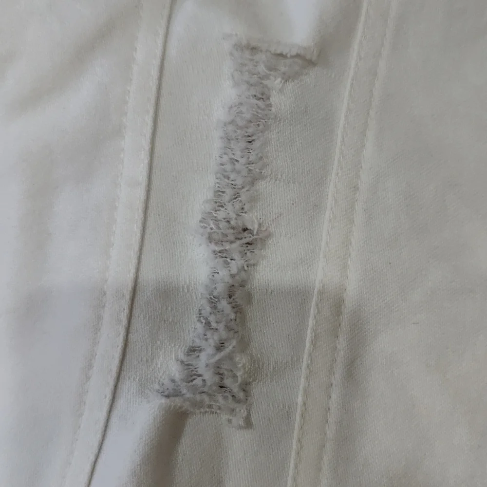 White denim jacket - Picture 6 of 8